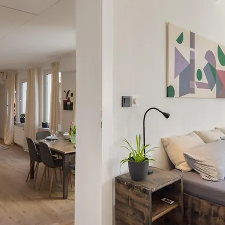 Schoen & Gut - Depot - Atelier 萨勒河畔瑙姆堡